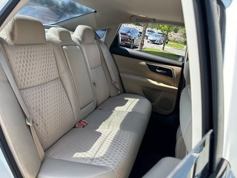 Used 2018 Nissan Altima 2.5 SV w/ 2.5 SV Technology Package FWD image 27
