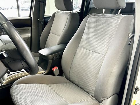 Used 2012 Toyota Tacoma PreRunner image 13
