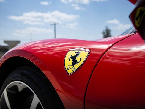 Used 2022 Ferrari SF90 Stradale AWD/4WD image 11