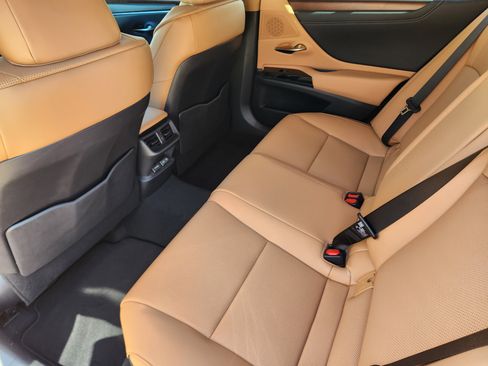 New 2025 Lexus ES 350 w/ Premium Package image 21