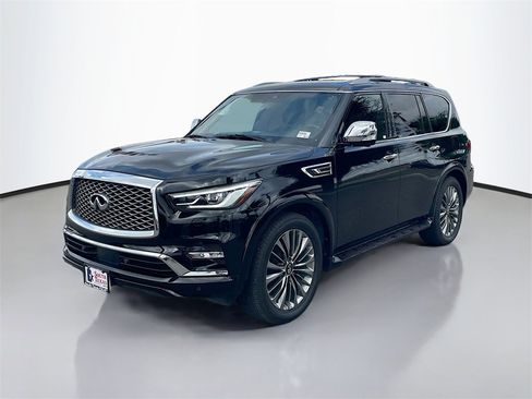 Used 2021 INFINITI QX80 Sensory w/ All-Season Package image 3
