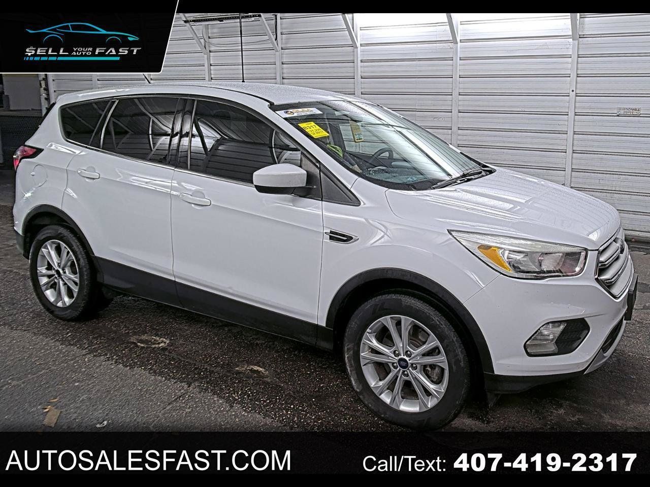 Used 2017 Ford Escape SE AWD/4WD image 1