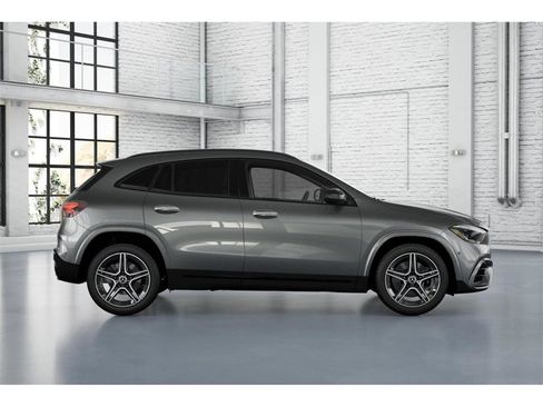 New 2026 Mercedes-Benz GLA 250 4MATIC image 2