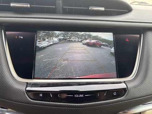 Used 2018 Cadillac XT5 Luxury w/ Driver Awareness Package AWD/4WD image 24