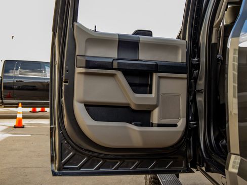 Used 2019 Ford F250 XL w/ STX Appearance Package image 35