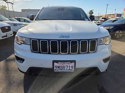 Used 2018 Jeep Grand Cherokee Limited image 5