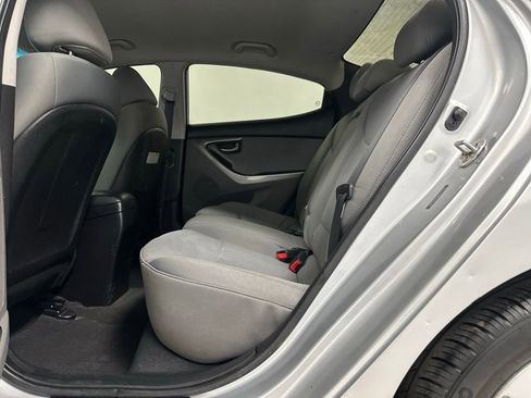 Used 2013 Hyundai Elantra GLS image 16