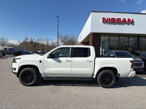 New 2026 Nissan Frontier SV AWD/4WD image 8