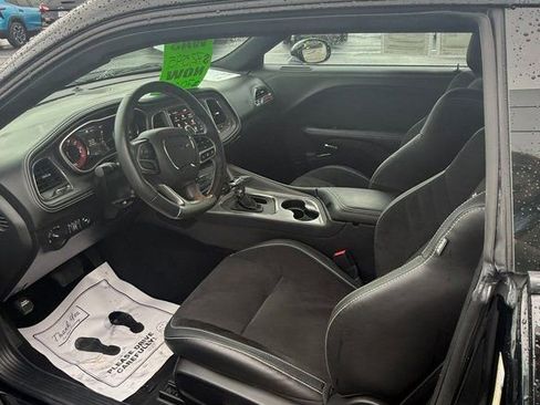 Used 2023 Dodge Challenger SRT Hellcat image 6