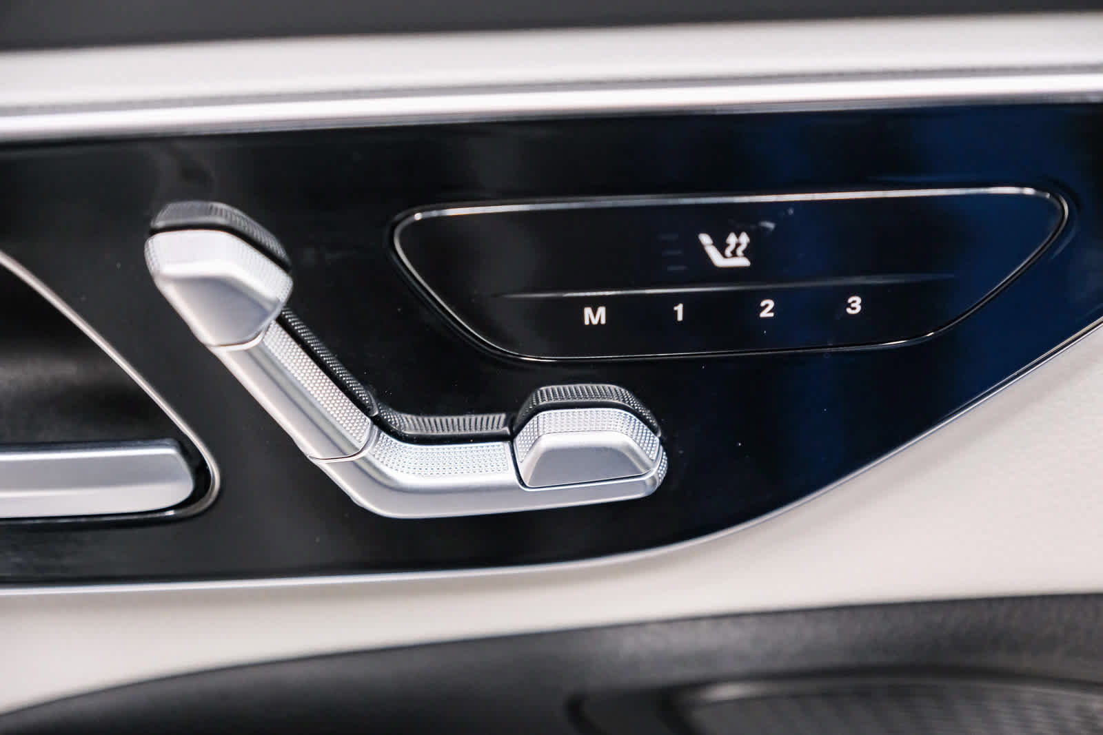 Certified 2024 Mercedes-Benz C 300 Sedan image 26