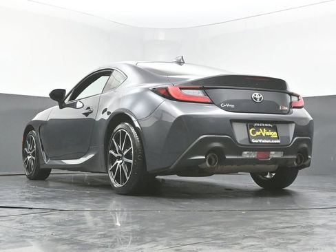 Used 2025 Toyota GR86 w/ ALL Weather Mat Package (TMS) image 41