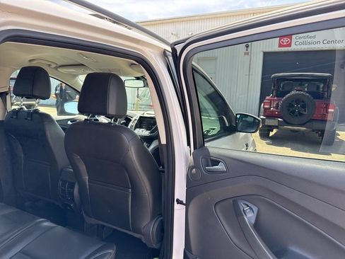 Used 2013 Ford Escape SEL FWD image 19