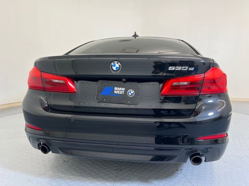 Used 2019 BMW 530e w/ Convenience Package image 9