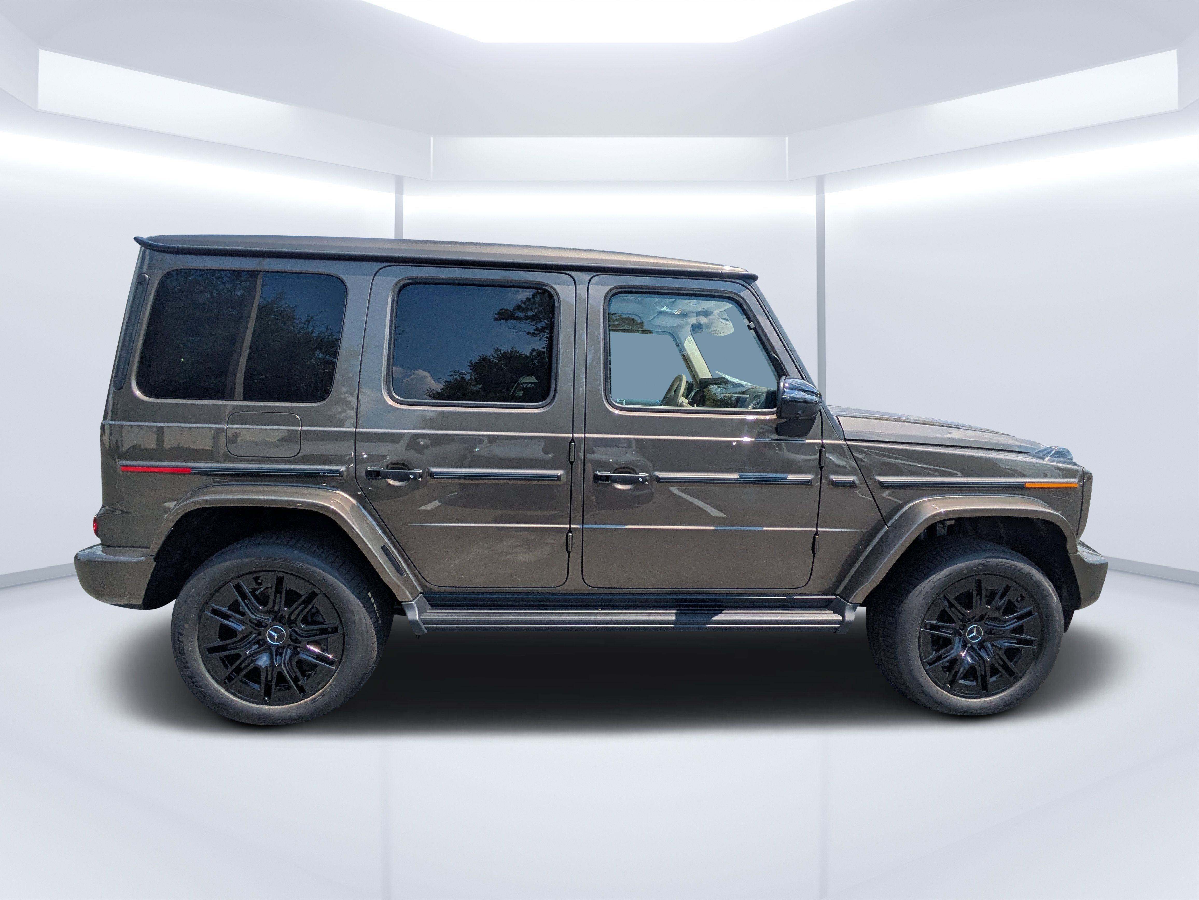 New 2027 Mercedes-Benz G 580 e image 2