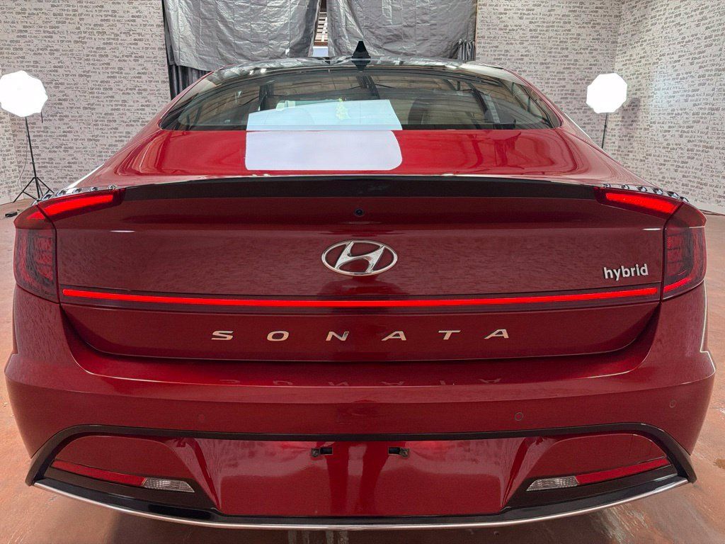 Used 2023 Hyundai Sonata Limited w/ Cargo Package FWD image 6