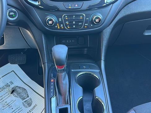Used 2023 Chevrolet Equinox RS AWD/4WD image 21