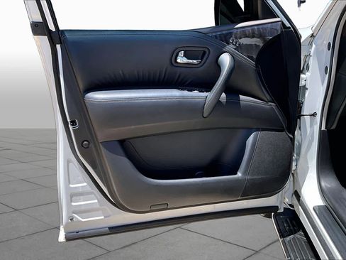 Used 2023 Nissan Armada Platinum w/ Captain's Chairs Package AWD/4WD image 26