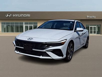 Used 2025 Hyundai Elantra SEL