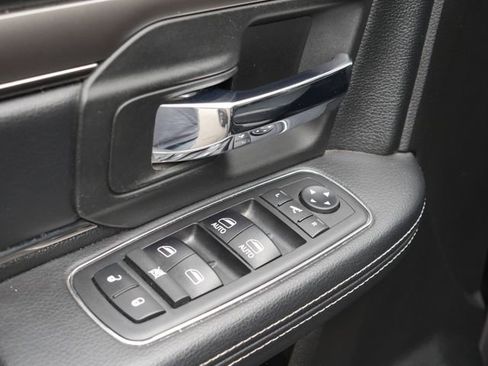 Used 2018 RAM 2500 Big Horn w/ Sport Appearance Group AWD/4WD image 16