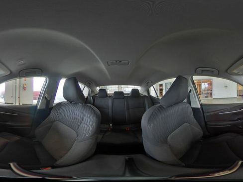 Used 2025 Toyota Camry LE image 41