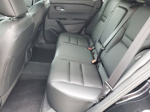 Used 2026 Nissan Rogue SV w/ SV Premium Package FWD image 31