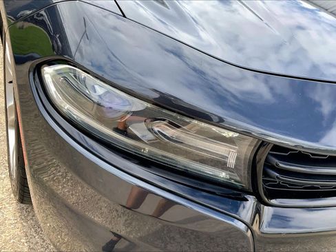 Used 2018 Dodge Charger R/T image 26