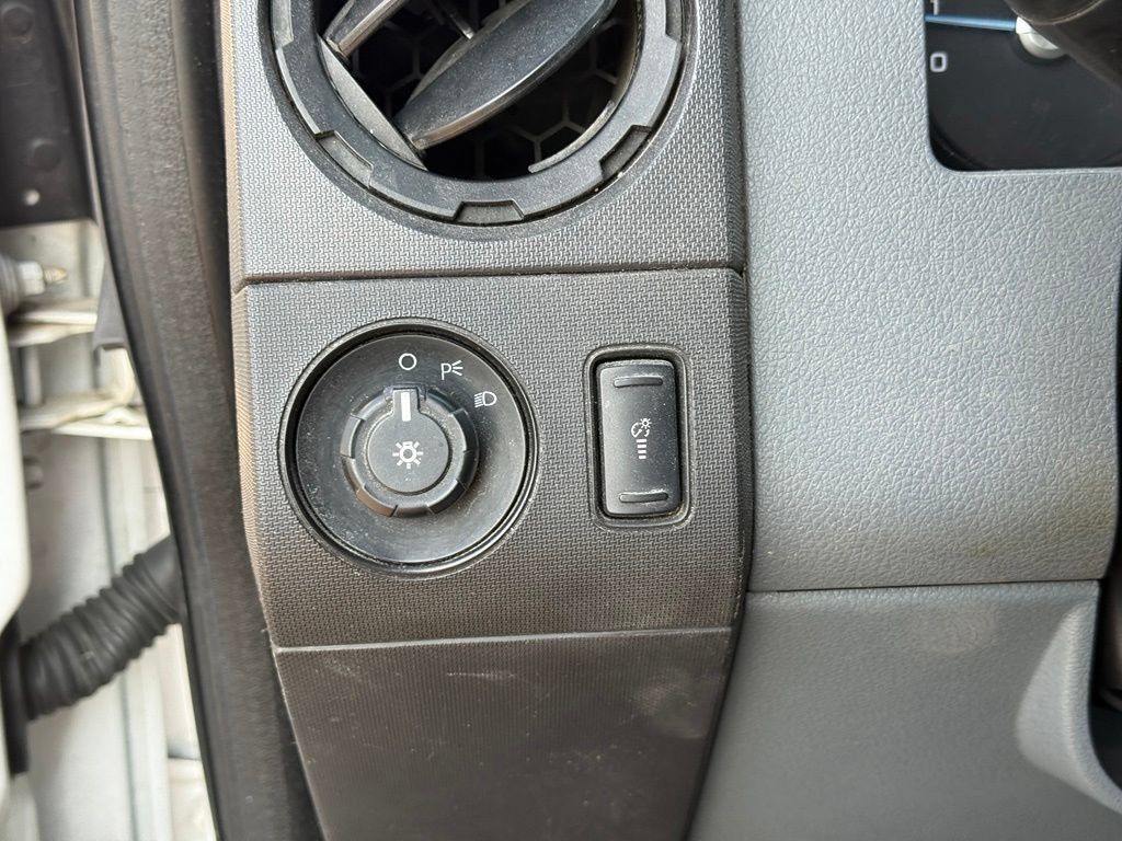 Used 2014 Ford F250 XL w/ Power Equipment Group AWD/4WD image 19