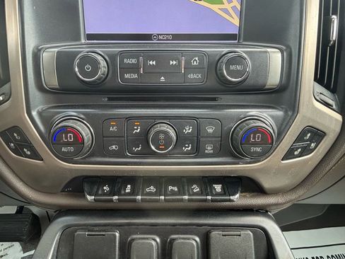 Used 2019 Chevrolet Silverado 2500 LTZ w/ Duramax Plus Package image 37