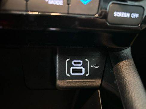 Used 2022 Jeep Compass Limited image 20