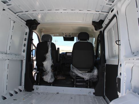 New 2026 RAM ProMaster 1500 w/ Convenience Group FWD image 39