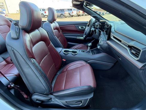 Used 2024 Ford Mustang GT Premium image 15