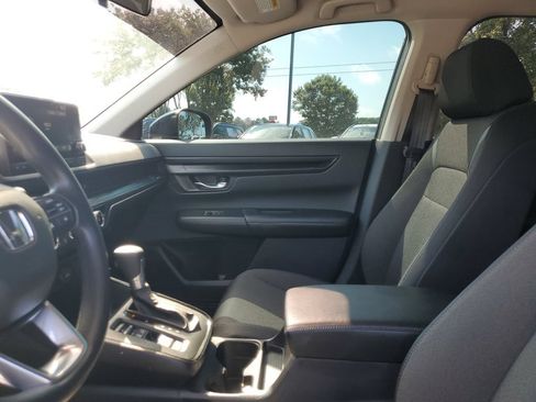 Used 2025 Honda CR-V LX image 17