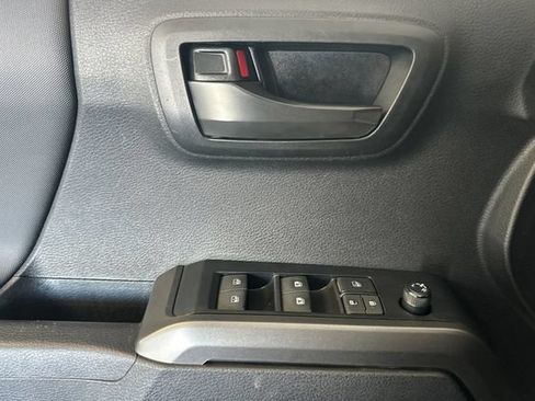 Certified 2023 Toyota Tacoma TRD Off-Road w/ Advanced Technology Package AWD/4WD image 14