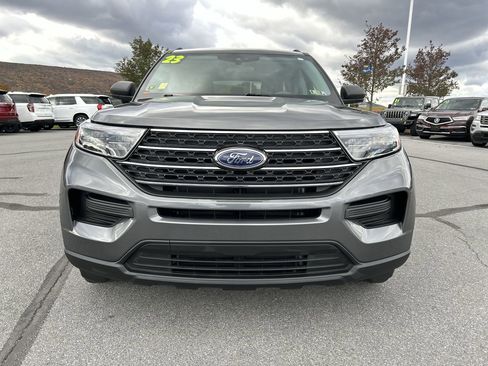 Used 2023 Ford Explorer XLT image 12