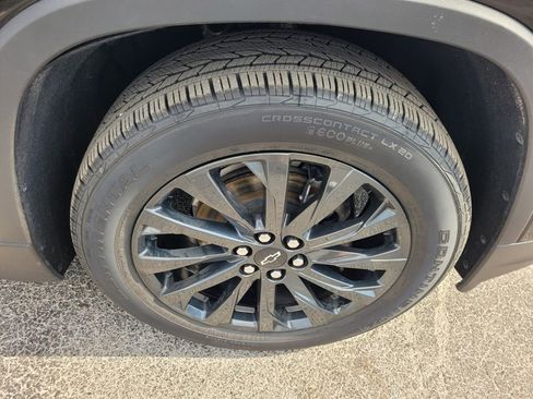 Used 2022 Chevrolet Traverse RS image 21