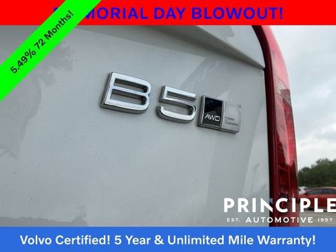Certified 2023 Volvo XC90 B5 Plus AWD/4WD image 14