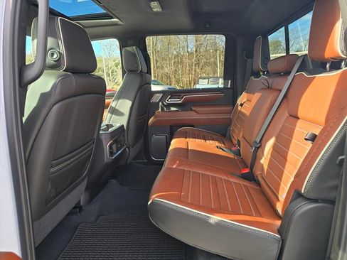 New 2026 GMC Sierra 2500 Denali Ultimate AWD/4WD image 11