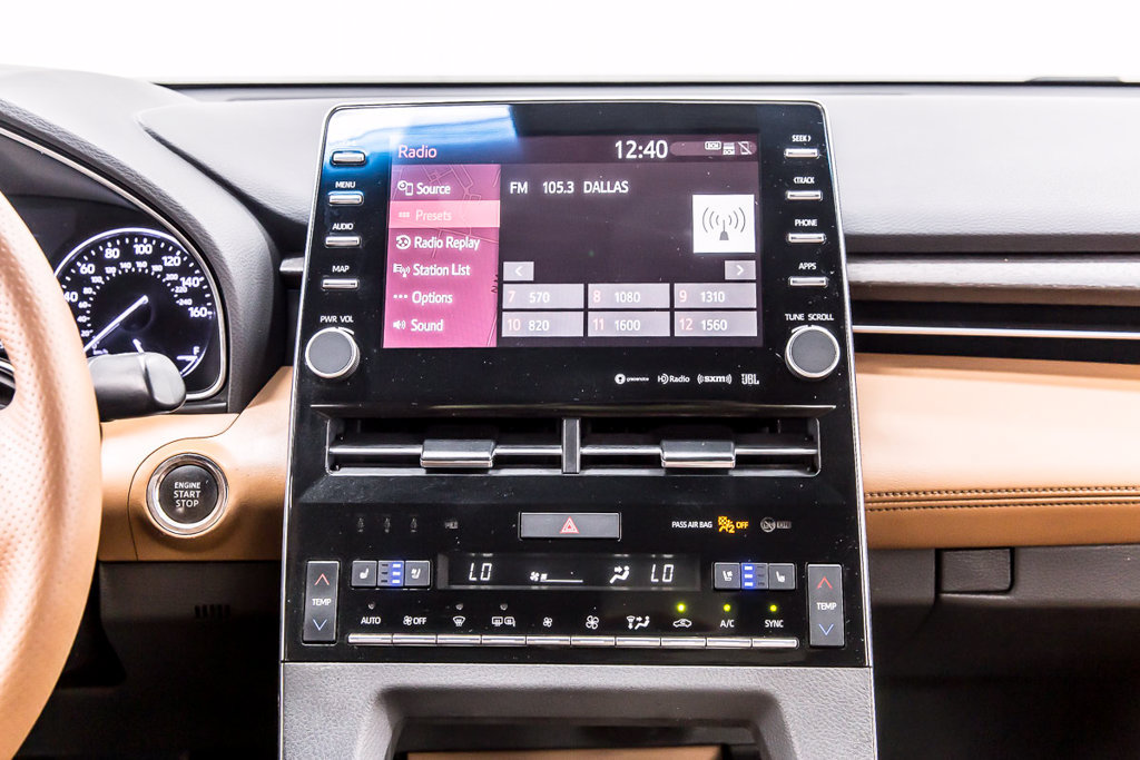 Used 2019 Toyota Avalon Limited FWD image 20
