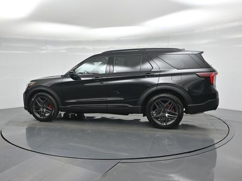 New 2026 Ford Explorer ST w/ Sun And Sound Package image 6
