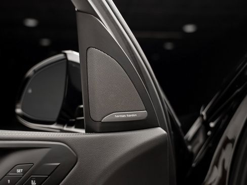 Used 2023 BMW X5 M50i w/ Executive Package image 54