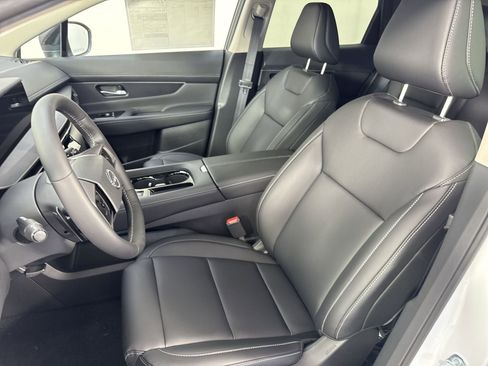 New 2025 Nissan Murano SV image 18