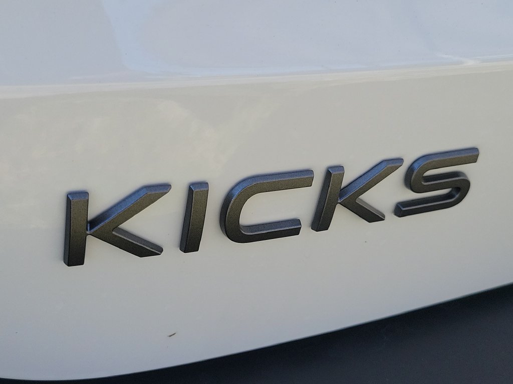 New 2027 Nissan Kicks S FWD image 12