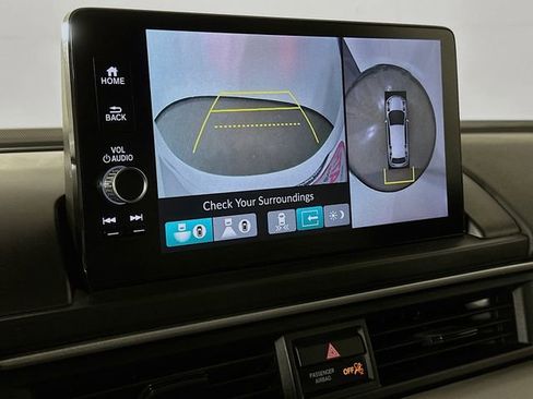 Certified 2024 Honda Pilot Elite image 16