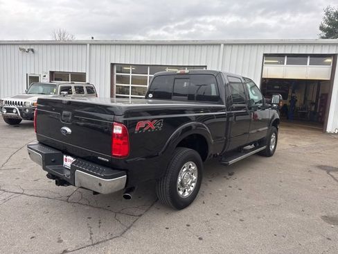 Used 2013 Ford F250 Lariat w/ Chrome Pkg image 8