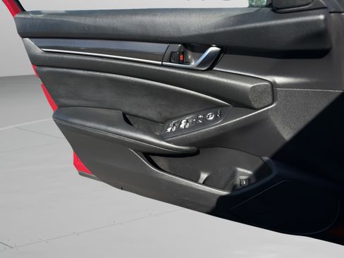 Used 2020 Honda Accord Sport image 17