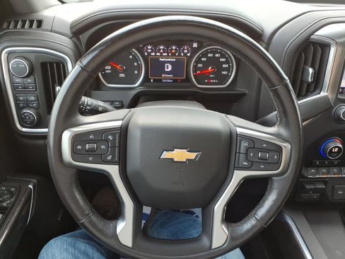 Used 2020 Chevrolet Silverado 1500 LTZ w/ LTZ Premium Package AWD/4WD image 28