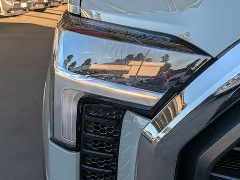 Used 2022 Toyota Tundra SR5 image 6