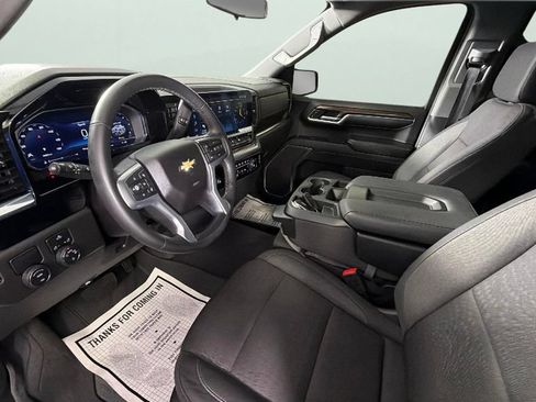 Used 2024 Chevrolet Silverado 1500 LT RWD image 19
