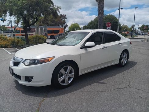 Used 2010 Acura TSX Sedan FWD image 3