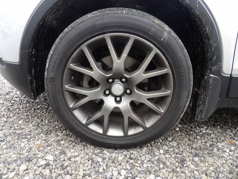 Used 2019 Buick Encore Sport Touring AWD/4WD image 23